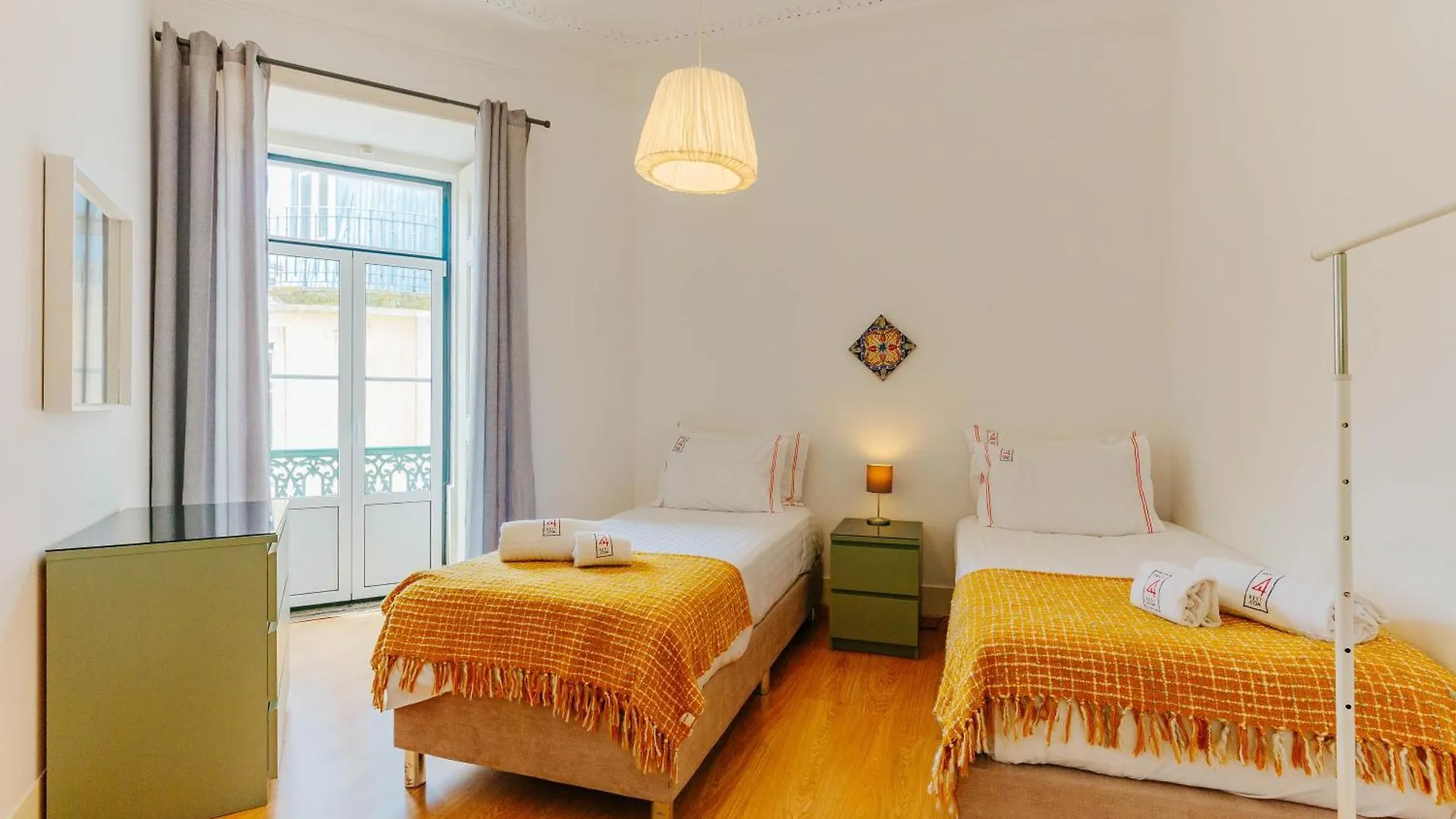 Rent4Rest Dream View Apartment Lisbon 0*,
