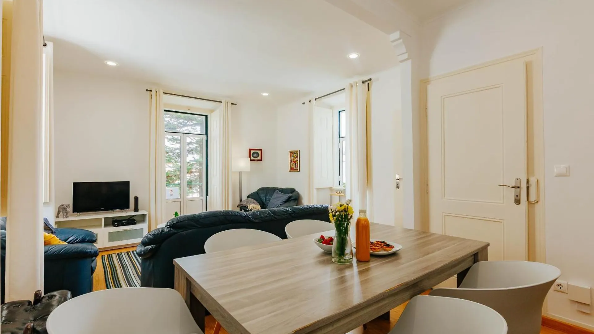 Rent4Rest Dream View Apartment Lisbon