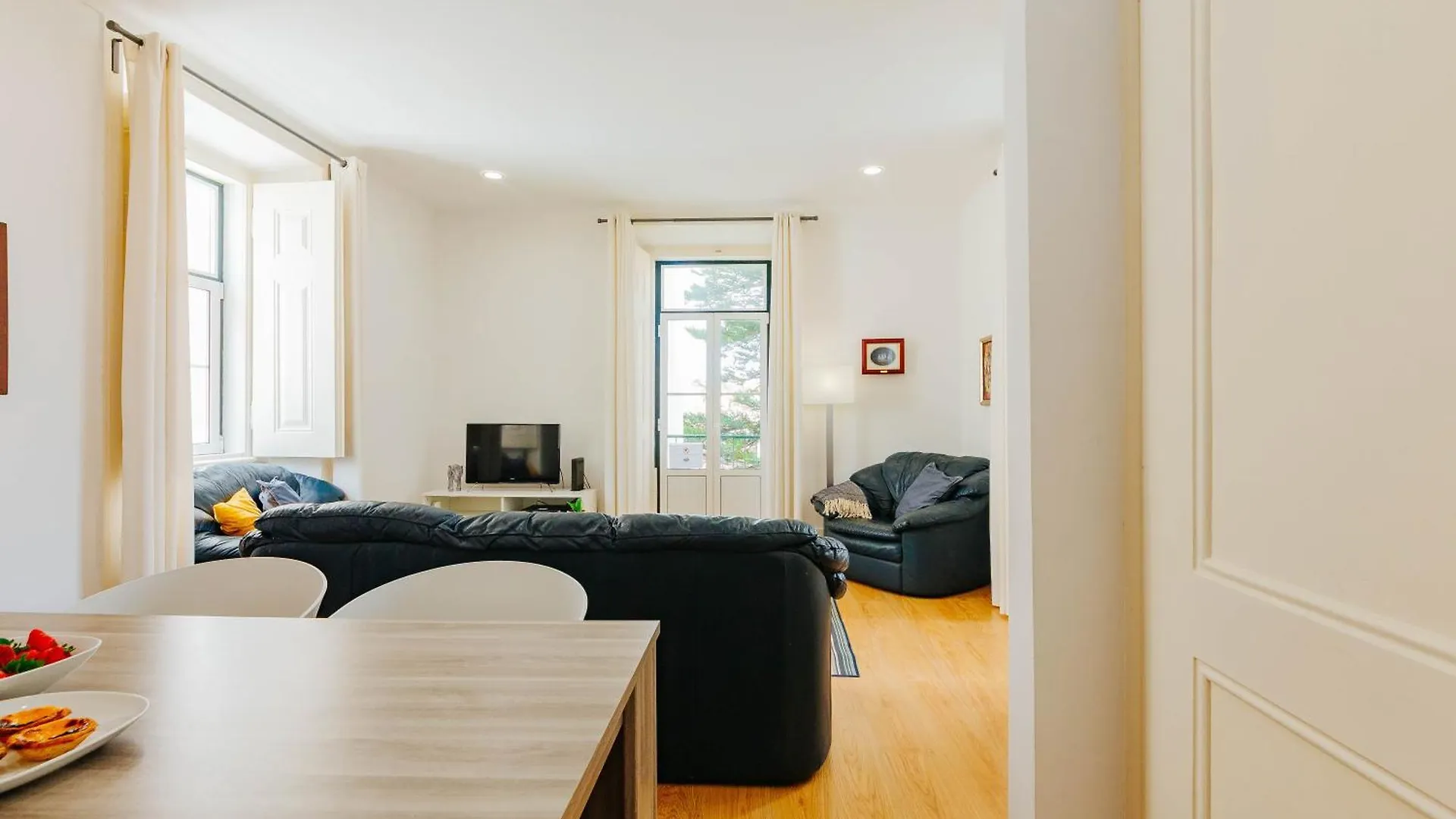 Rent4Rest Dream View Apartment Lisbon